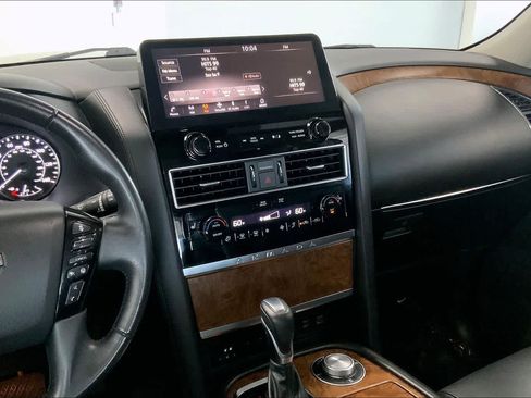 Used 2022 Nissan Armada SL w/ Captain's Chairs Package image 13