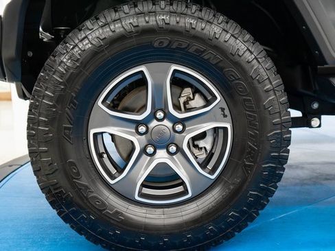 Used 2020 Jeep Wrangler Unlimited Sport S image 2