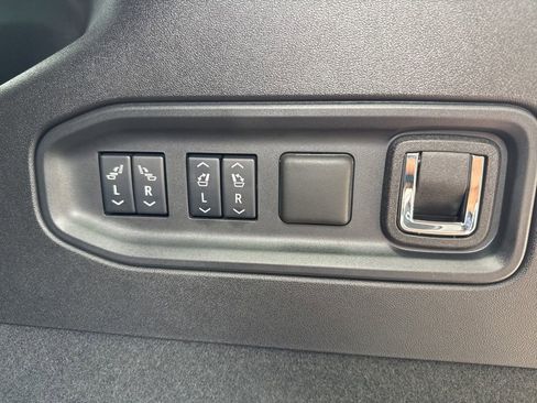 Used 2026 Cadillac Vistiq Sport image 66