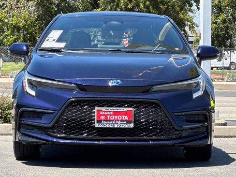 Used 2024 Toyota Corolla SE FWD image 6