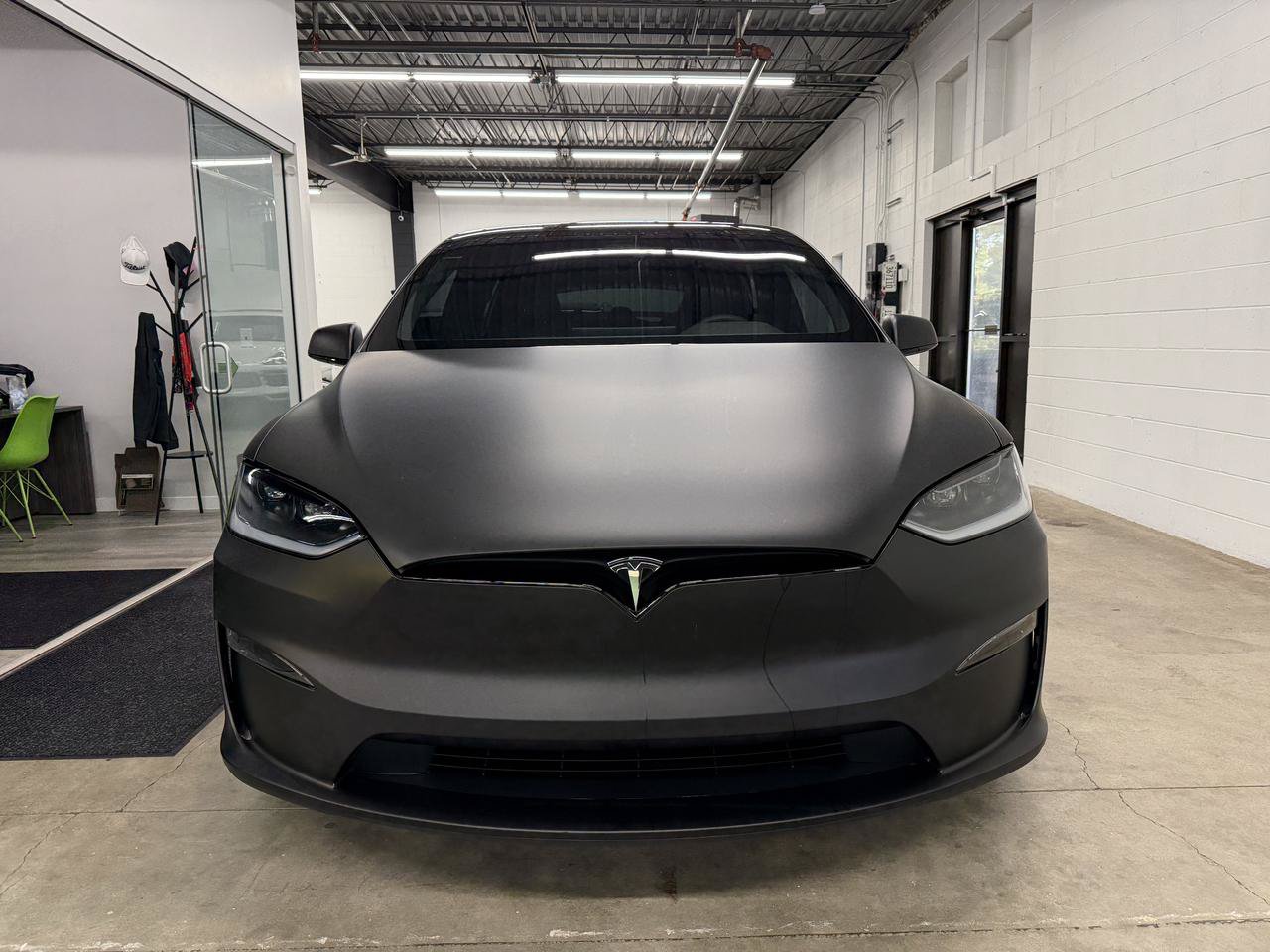 Used 2024 Tesla Model X AWD/4WD image 2