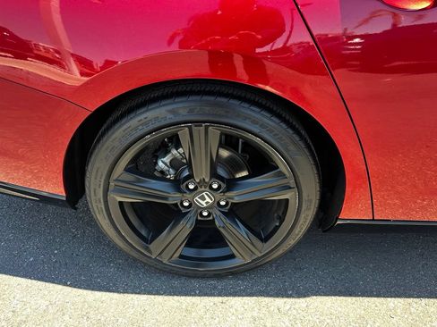 Used 2023 Honda Accord Sport image 11