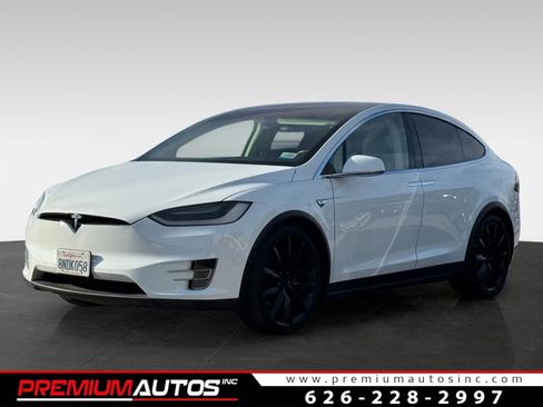 Used 2016 Tesla Model X 75D image 1