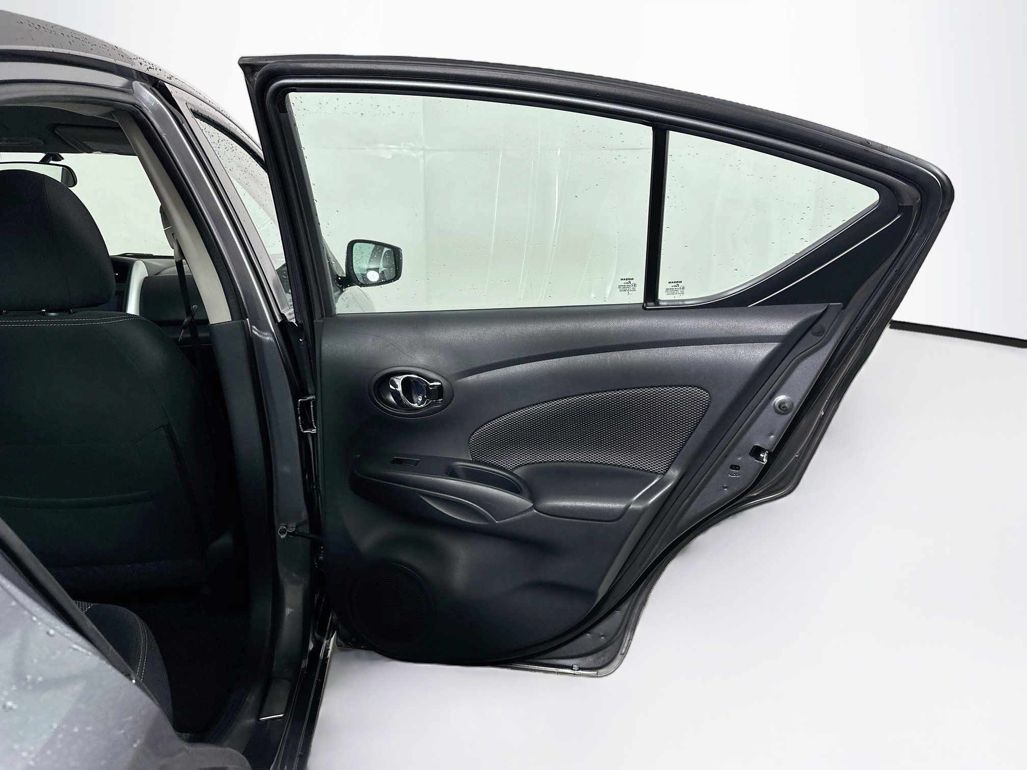 Used 2018 Nissan Versa SV FWD image 28