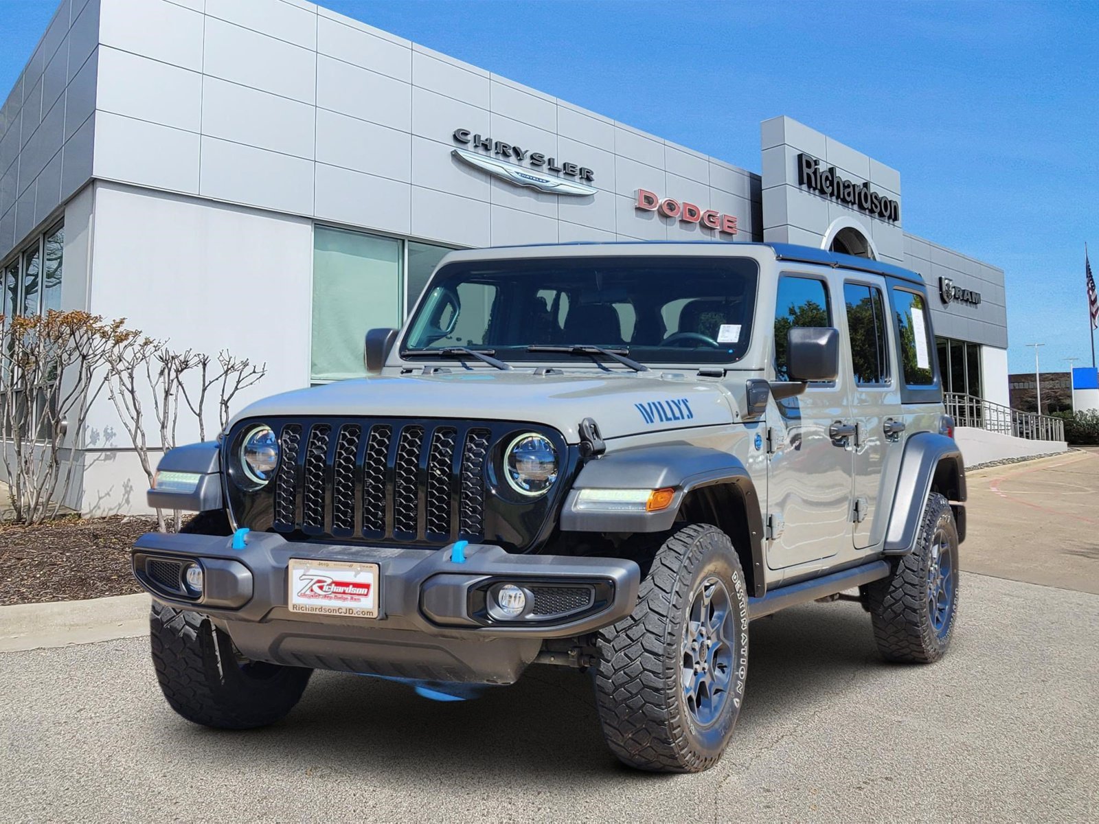 Used 2023 Jeep Wrangler Unlimited AWD/4WD image 2