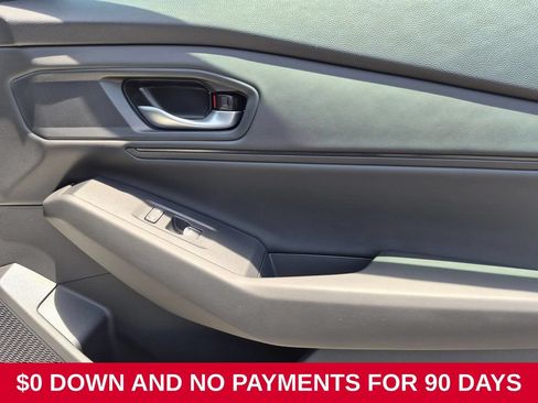 Used 2025 Honda Accord SE image 32