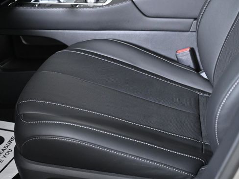 New 2026 INFINITI QX60 Luxe w/ Family Package image 21