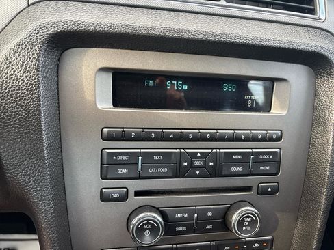 Used 2010 Ford Mustang Coupe RWD image 25