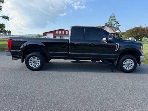 Used 2019 Ford F250 XLT w/ XLT Value Package AWD/4WD image 7