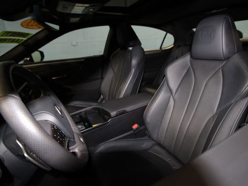 Used 2023 Lexus ES 350 F Sport image 4