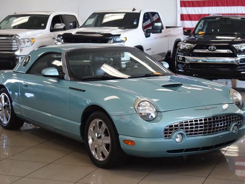 Used 2002 Ford Thunderbird RWD image 2