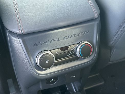 New 2026 Ford Explorer Active w/ Active Comfort Package image 14