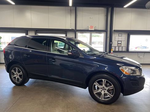 Used 2013 Volvo XC60 T6 Premier Plus AWD/4WD image 20
