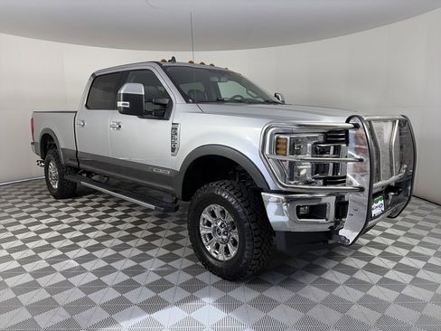Used 2019 Ford F350 Lariat w/ Chrome Package image 1