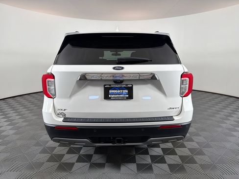 Used 2021 Ford Explorer XLT w/ Equipment Group 202A AWD/4WD image 4