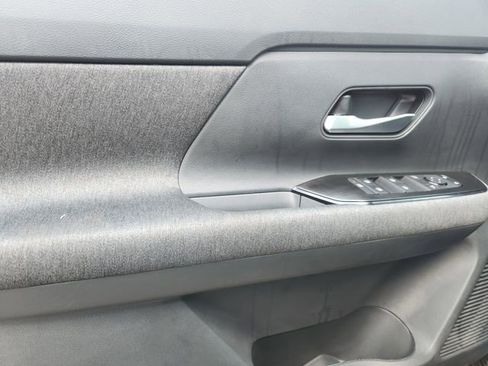 New 2026 Nissan Kicks SV image 17