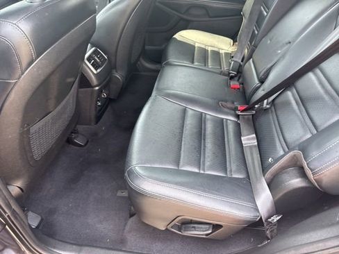 Used 2019 Kia Sorento EX FWD image 11