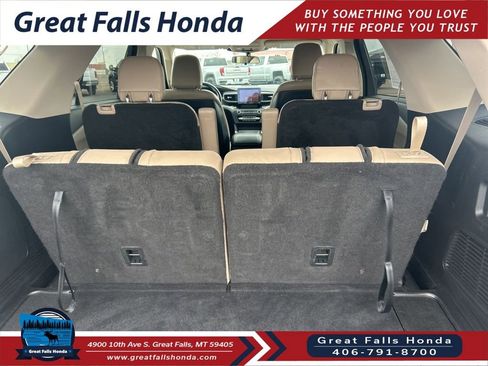 Used 2020 Ford Explorer XLT w/ Equipment Group 202A image 8