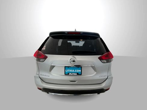 Used 2017 Nissan Rogue SV AWD/4WD image 7