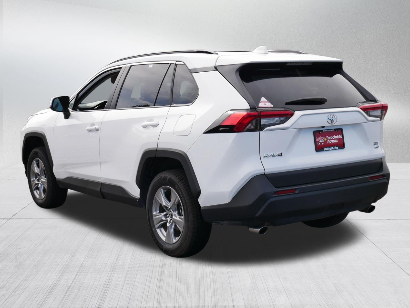 Certified 2025 Toyota RAV4 XLE AWD/4WD image 5
