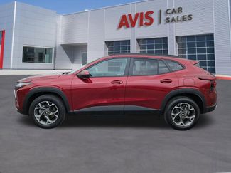 Used 2025 Chevrolet Trax LT w/ LT Convenience Package FWD video 2