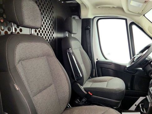 Used 2025 RAM ProMaster 2500 w/ U-Haul Equipment Group FWD image 26
