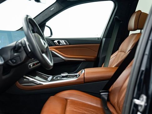 Used 2026 BMW X7 M60i image 41