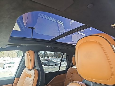 Used 2023 Lincoln Aviator Black Label Grand Touring w/ Class IV Trailer Tow Package image 10