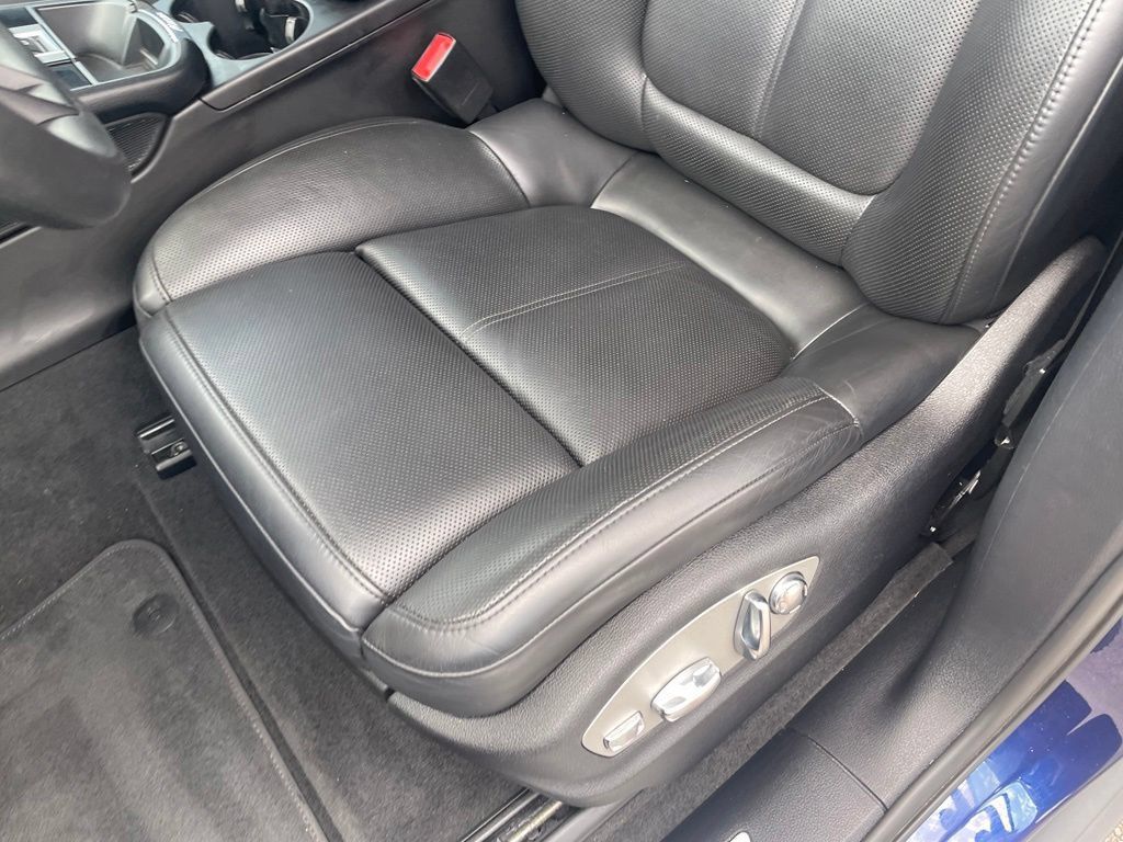 Used 2022 Porsche Macan S AWD/4WD image 21
