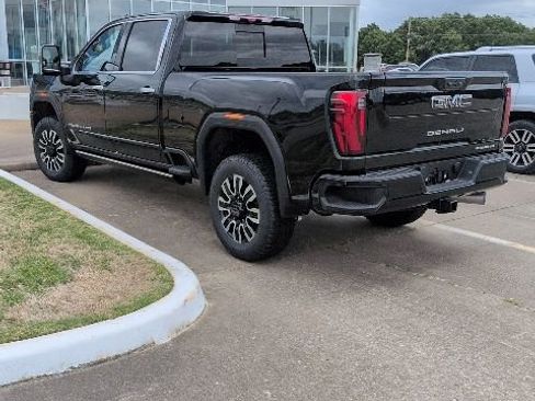 New 2026 GMC Sierra 2500 Denali Ultimate AWD/4WD image 4