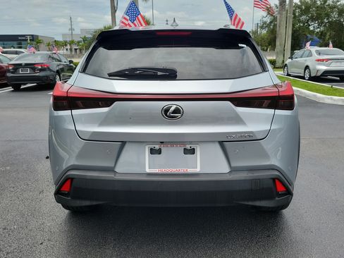 Used 2023 Lexus UX 250h FWD image 10