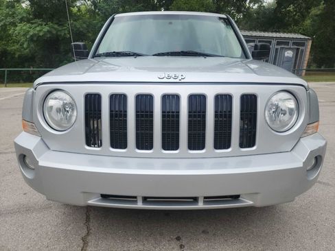 Used 2010 Jeep Patriot Sport w/ Tire & Wheel Group image 2