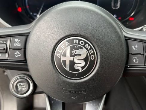 Used 2024 Alfa Romeo Stelvio Veloce AWD/4WD image 26