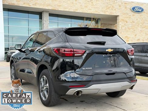 Used 2025 Chevrolet Blazer LT FWD image 9