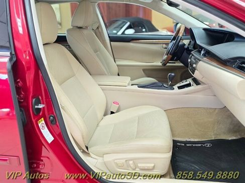 Used 2014 Lexus ES 300h w/ Premium Package w/Bamboo Trim image 15