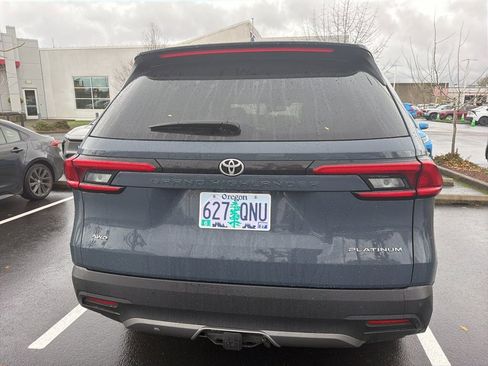 Used 2024 Toyota Grand Highlander Platinum image 10