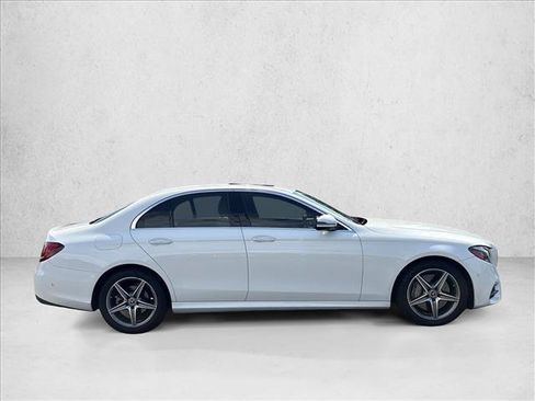 Used 2020 Mercedes-Benz E 350 4MATIC Sedan image 4