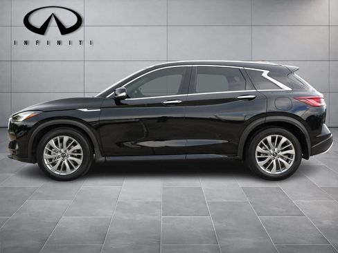 Used 2023 INFINITI QX50 Luxe AWD/4WD image 4