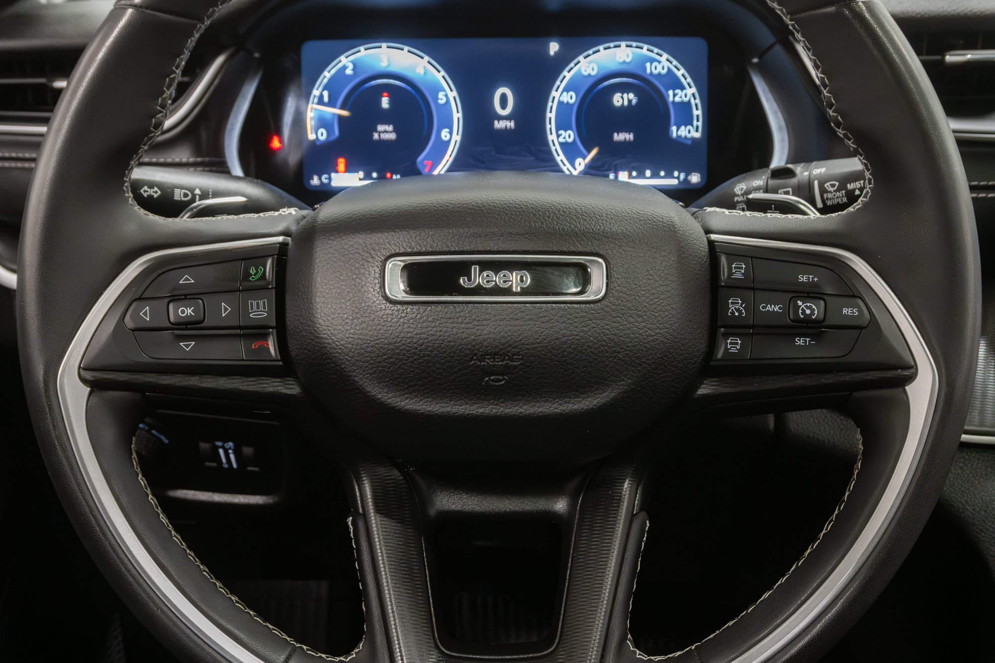Certified 2024 Jeep Grand Cherokee Altitude AWD/4WD image 14