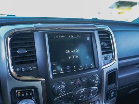 Used 2018 RAM 1500 Laramie image 24