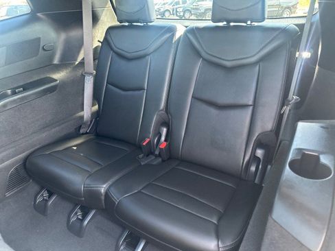 Used 2022 Cadillac XT6 Premium Luxury image 15