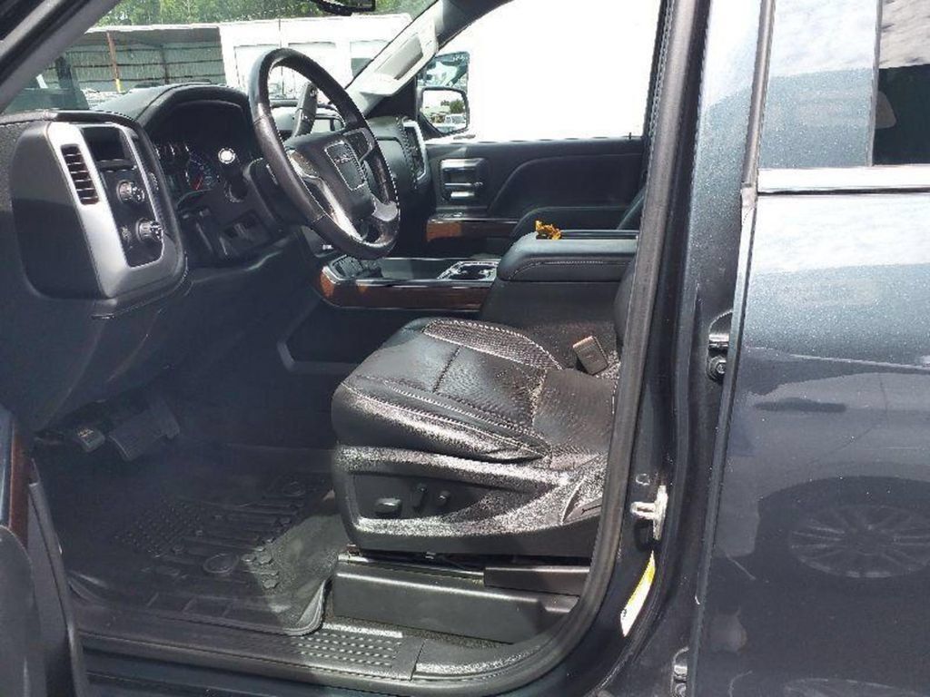 Used 2018 GMC Sierra 1500 SLT w/ SLT Premium Package AWD/4WD image 5