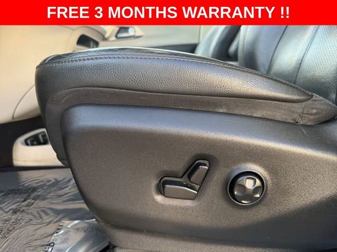 Used 2020 Chrysler Pacifica Touring-L Plus w/ Tire & Wheel Group image 13