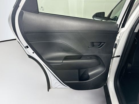 Used 2025 Hyundai Kona SEL FWD image 26