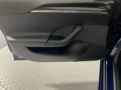 Used 2022 Tesla Model S Plaid image 21