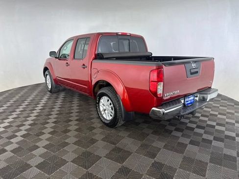 Used 2015 Nissan Frontier SV RWD image 9