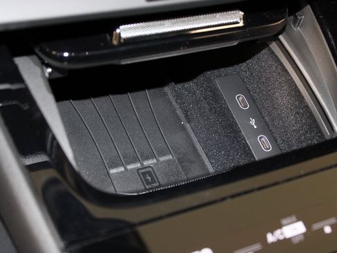 New 2026 Porsche Cayenne Coupe image 30