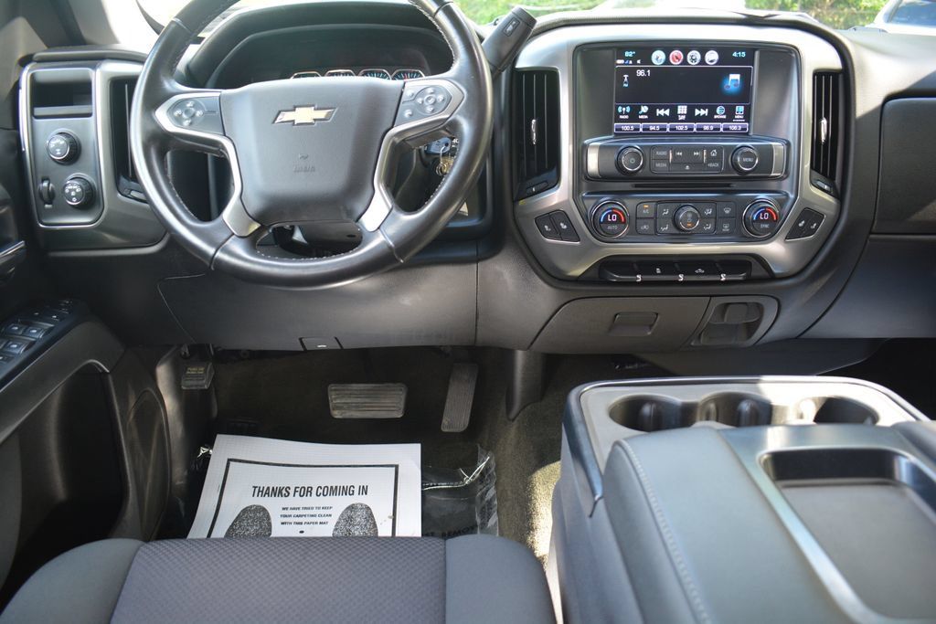 Used 2018 Chevrolet Silverado 1500 LT w/ All Star Edition AWD/4WD image 3