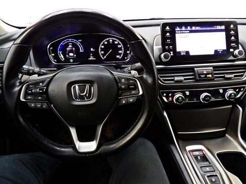 Used 2022 Honda Accord Touring image 17