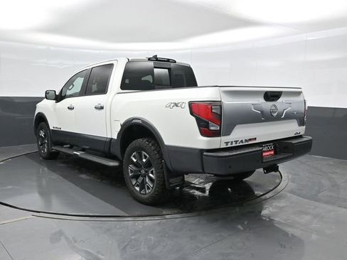 Used 2024 Nissan Titan Platinum Reserve w/ Moonroof Package image 10